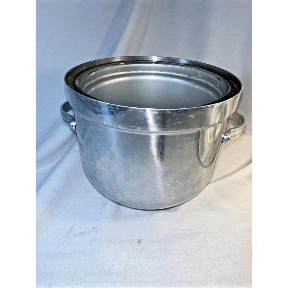 Vintage Buenilum & Pyrex Glass Lined Aluminum Ice Bucket w/ Lid Wooden Finial - Picture 7 of 12